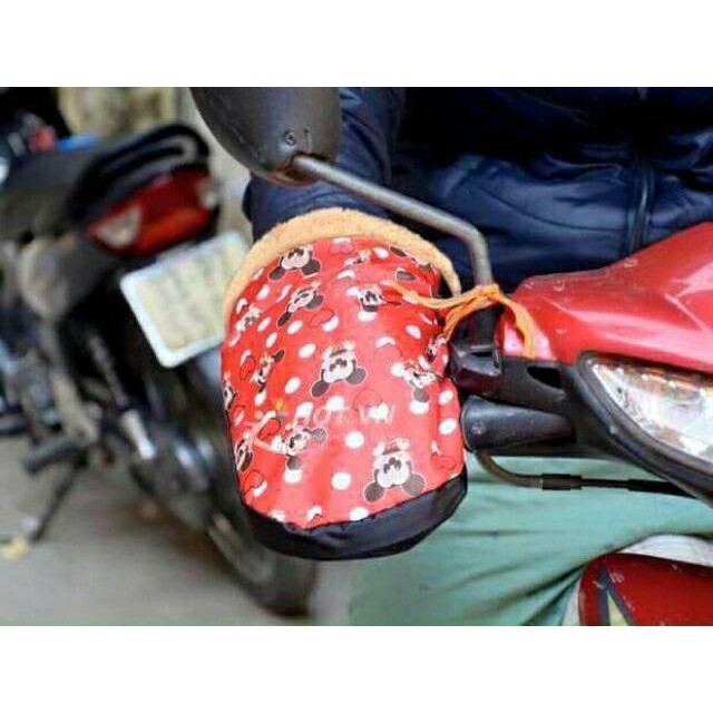 Gang tay đi xe máy(giao ngẫu nhiên)