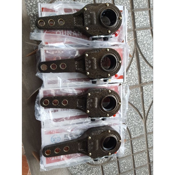 CÓC PHANH XE TẢI HOWO 10R, 25R, 28R, 37R