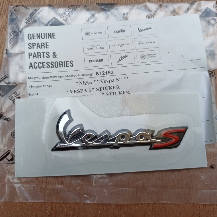 Tem ốp tay xách xe vespa S125, S150