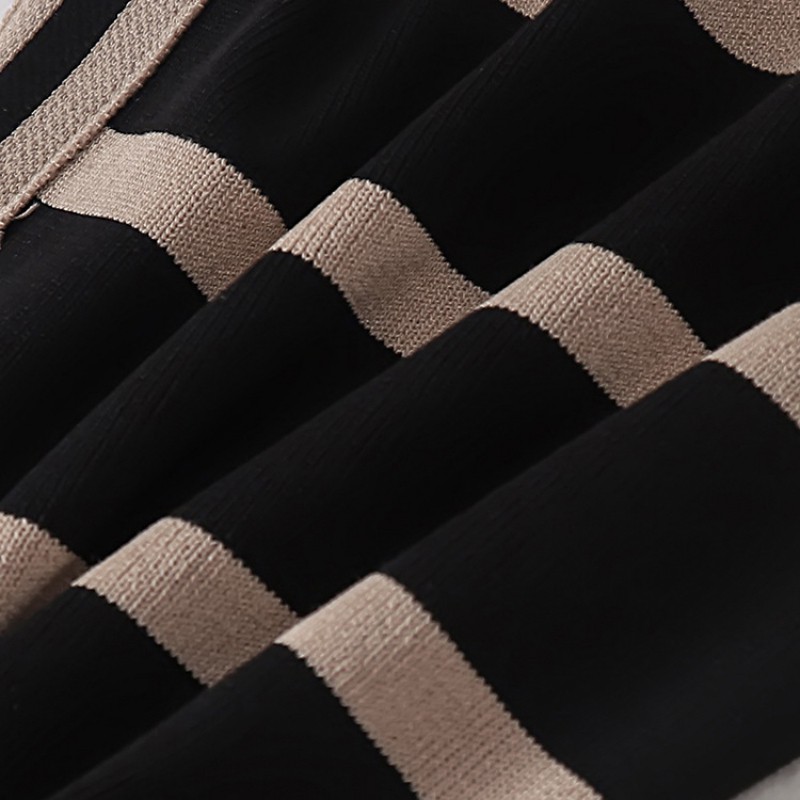 Áo tank top 2 dây hoạ tiết kẻ sọc cho nữ