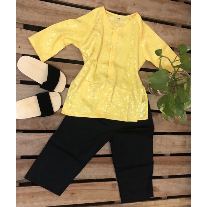 Bà Ba Gấm Hoa Bé Gái