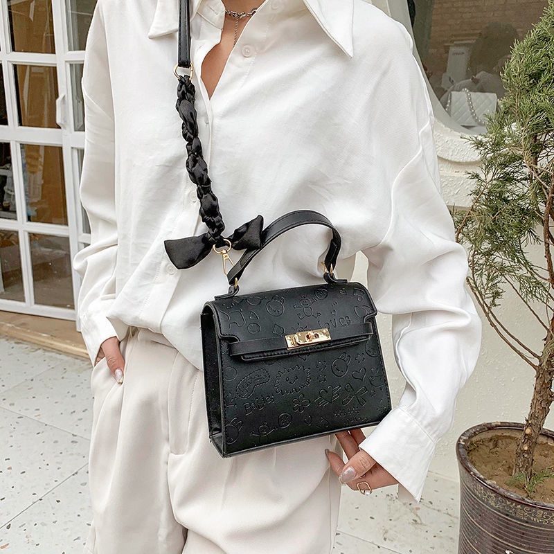 Túi Đeo Chéo mini Mùa Hè Thêu Nổi Họa Tiết Phong Cách Mới Thời Trang Cho Nữ