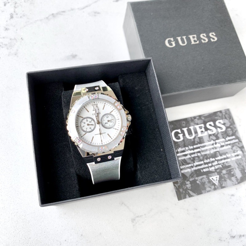 Đồng hồ nữ GUESS chính hãng dáng Hublot dây silicone cá tính model GW0042L1