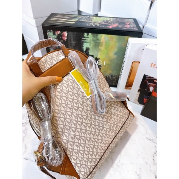 Balo MK nữ hàng đẹp có tem mác size 25