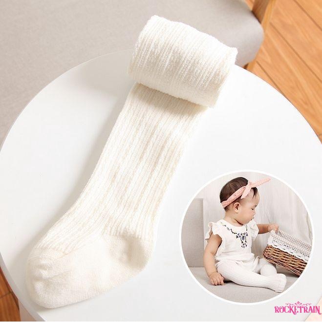 Quần tất cotton giữ ấm cho bé