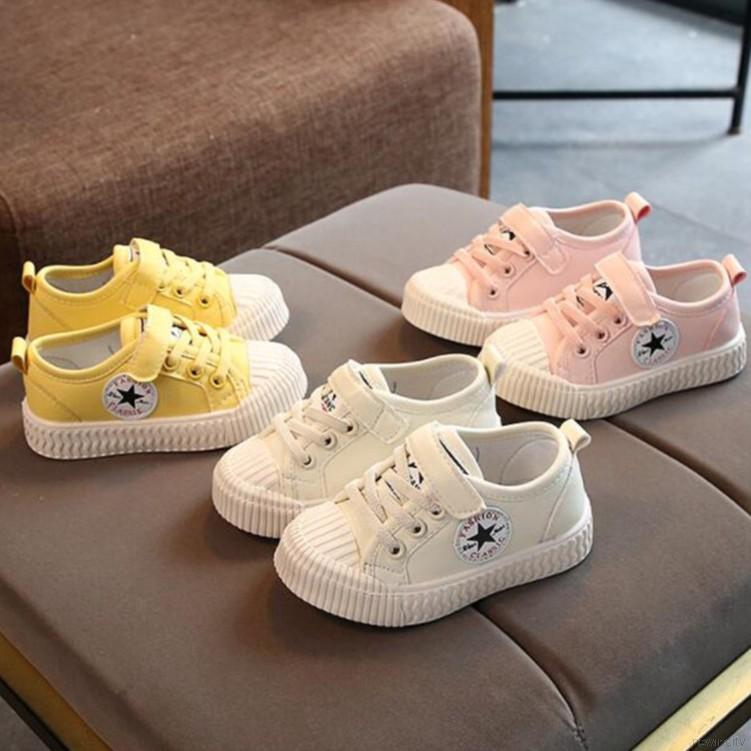 Giày thời trang Hàn Quốc đế mềm chống trượt in họa tiết chữ dành cho em bé