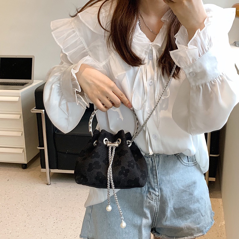 Túi đeo chéo vai JASMIN NOIR bằng vải có dây xích dành cho nữ