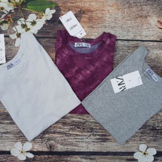 Áo phông cổ tròn