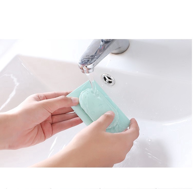 Giá Treo Tường Tự Dính Để Đựng Điện Thoại Khi Sạc Pin 4 Móc Tiện Lợi