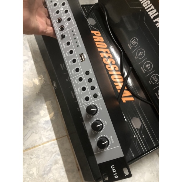 Vang cơ lai số cao cấp JBL UR10, 48 bit DSP, có bluetooth, cổng quang