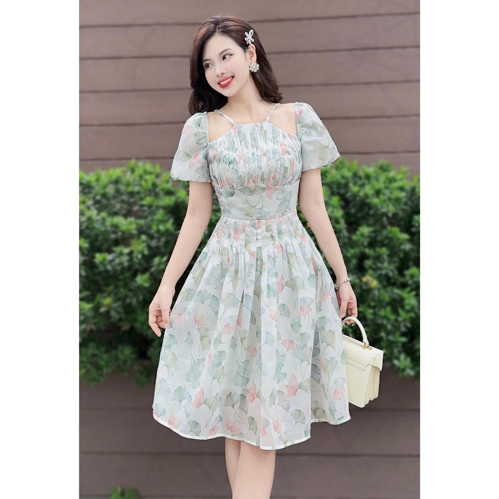 Váy voan cổ yếm tay chuông nền nã nữ tính ảnh thật- v289
