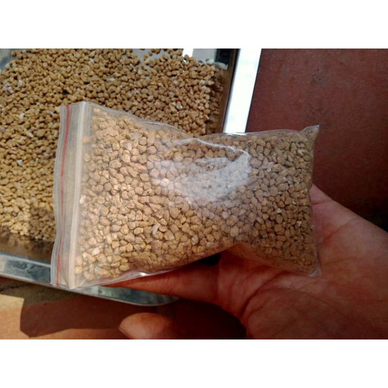 Đá Pumice rải mặt túi zip - NeyuhGarden