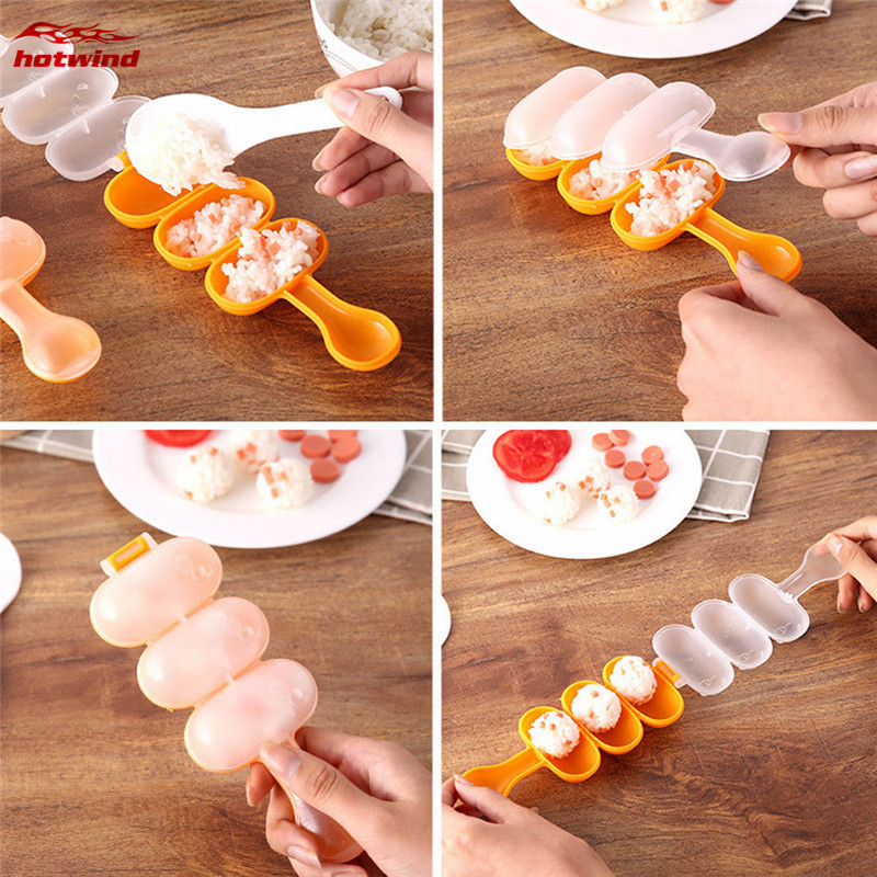 Hộp làm cơm nắm dạng lắc tiện dụng