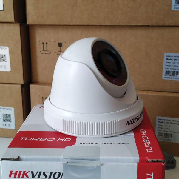 Camera HD-TVI HIKVISION DS-2CE56C0T-IR 1.0MP (720P, lõi sắt) phù hợp lắp đặt trong nhà