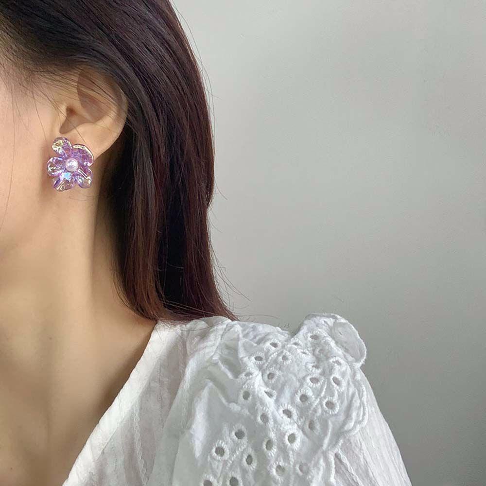 Khuyên Tai Hình Bông Hoa Màu Laser Dễ Thương Thời Trang Cho Nữ