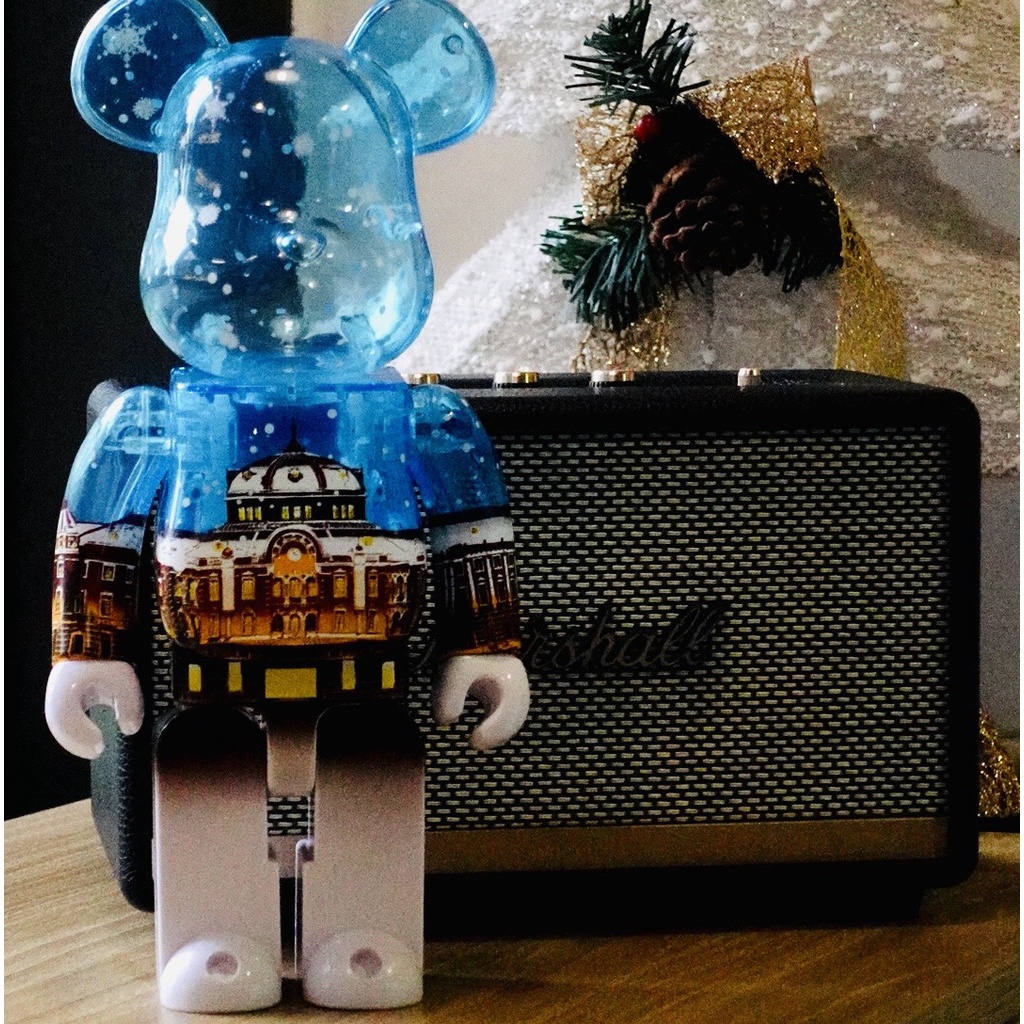 BEARBRICK 400% NHÀ GA MARUNOUCHI SNOW VER. CỰC ĐẸP - ĐỒ CHƠI SƯU TẦM NHẬT BẢN GIÁ TỐT - HÀNG CHÍNH HÃNG 100%