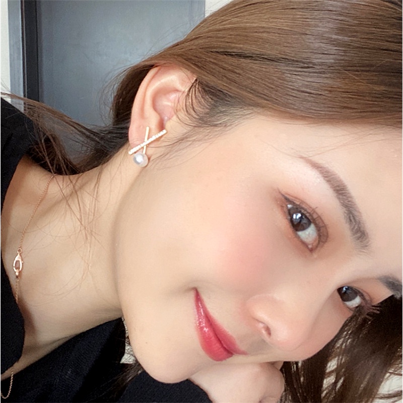 Bông tai nữ nhỏ cá tính chữ thập kiểu Hàn Quốc i84