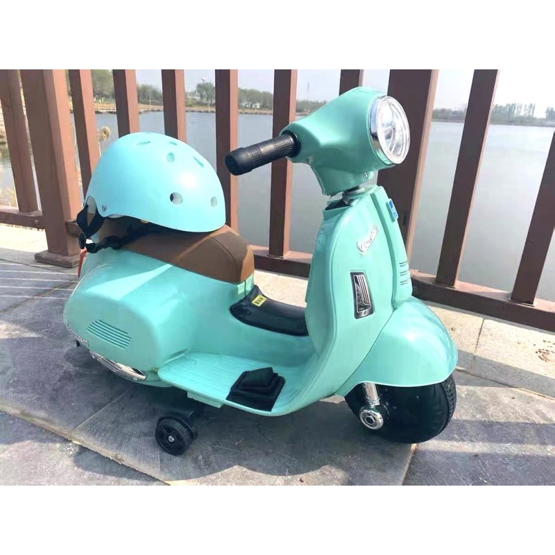 Xe máy điện Vespa nhí dễ thương cho bé