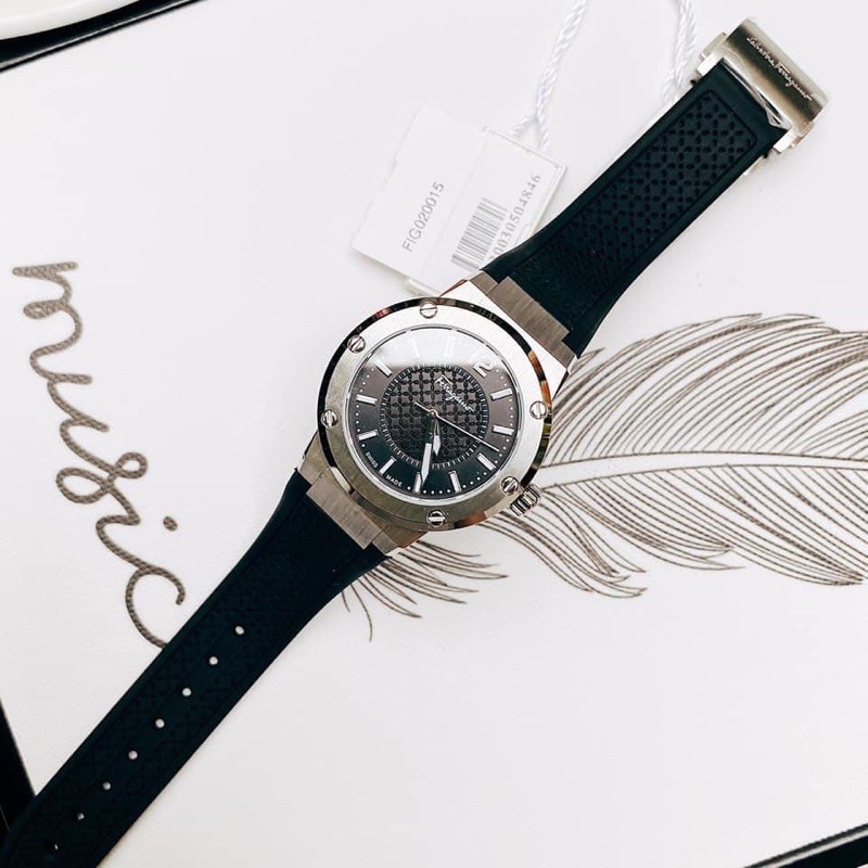 Đồng hồ nữ Salvatore Ferragamo F80 bản thường .