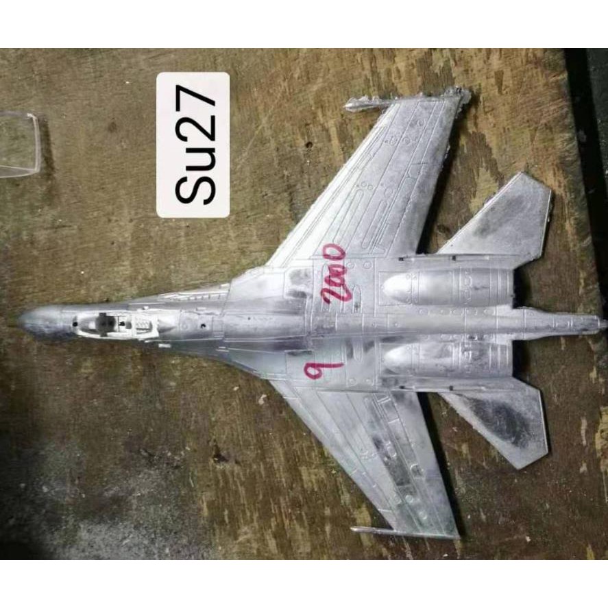 Mô Hình Máy Bay Chiến Đấu The Air Force Su 27 K Kan Tỉ Lệ 1: 100