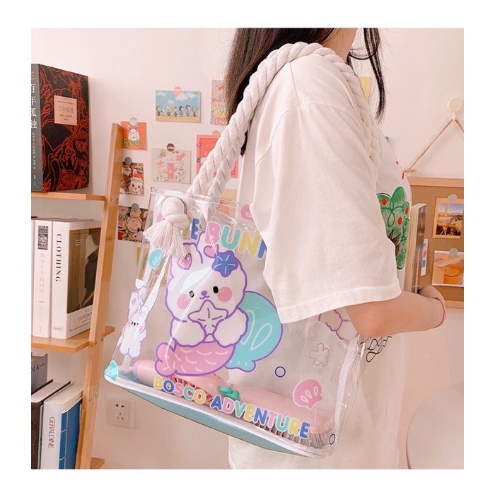Túi tote bag trong suốt hoạ tiết hoạt hình gấu siêu cưng cho các cô nàng mê phong cách dễ thương