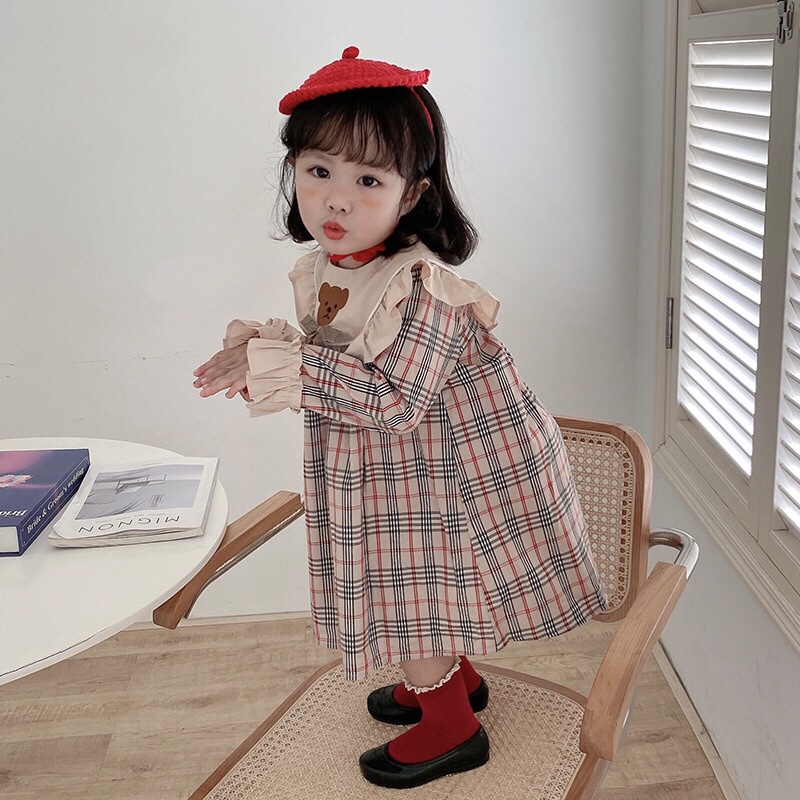 Đầm hoạ tiết burberry thêu gấu xinh xắn cho bé gái size 80-120