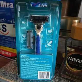 Dao cạo râu Gillette Mach 3+ 2 lưỡi.