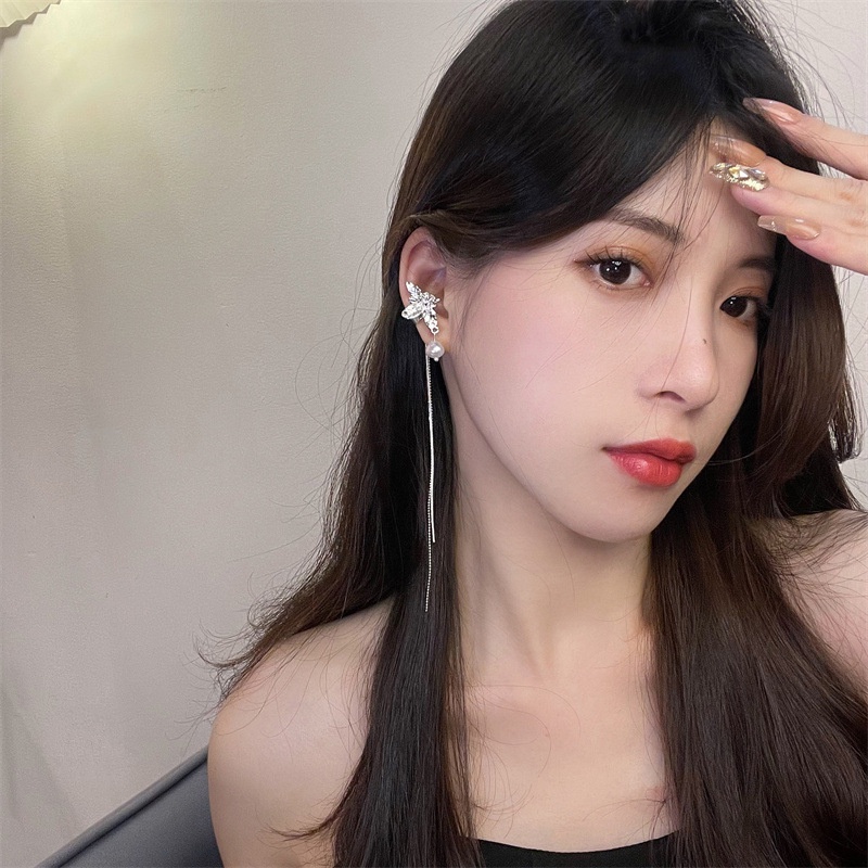 Khuyên tai kẹp vành một bên không bấm lỗ K102 bằng hợp kim mạ bạc hình bông hoa đính hạt trai dáng dài Leous Accessories