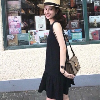 Đầm yếm suông đuôi cá