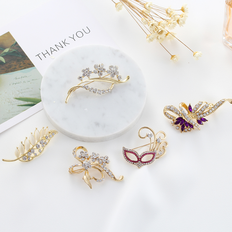 Ghim cài áo đính đá sang trọng thời trang Hàn Quốc cho nữ