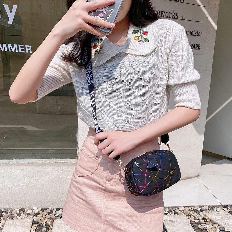 Túi Xách Đeo Vai Kiểu Vuông Nhỏ Màu Laser Thời Trang Nữ Sành Điệu