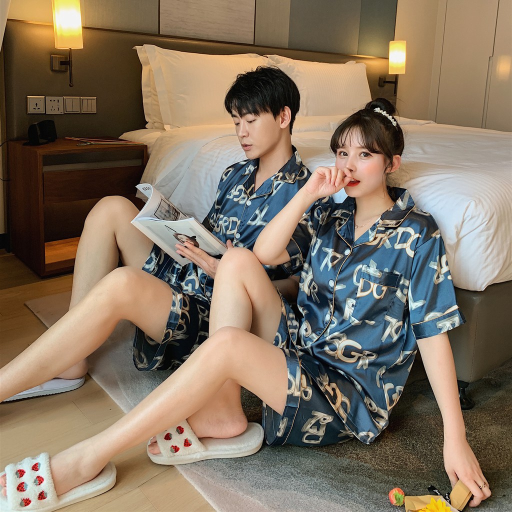 [Sẵn] Đồ ngủ Pijama nam nữ cộc tay họa tiết chữ | BigBuy360 - bigbuy360.vn