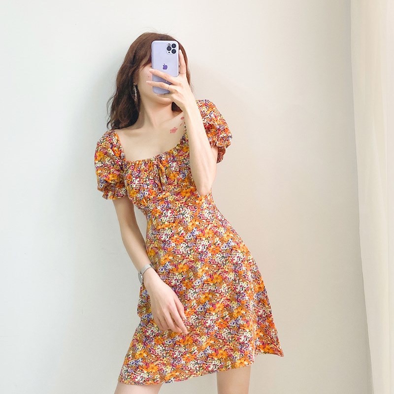 Váy đầm mặc được 2 kiểu: Trễ vai & Cổ vuông. Dáng chữ A / form ôm. Tay bồng co dãn. Hoạ tiết hoa nhí. Kèm video & ảnh