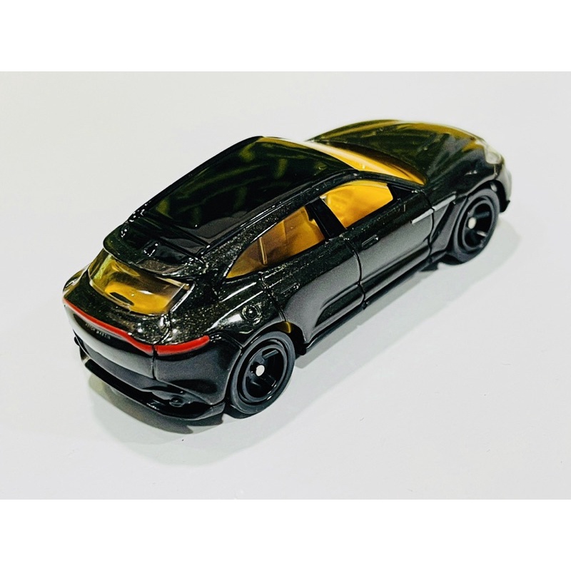 Hobby Store xe mô hình Tomica 75 Aston Martin DBX