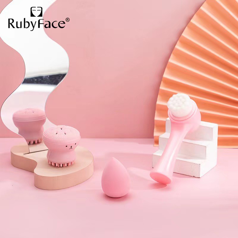 Bộ dụng cụ rửa mặt tiện lợi 3 món gồm Cọ Rửa Mặt + Bông Mút + Rửa Mặt sử dụng hàng ngày