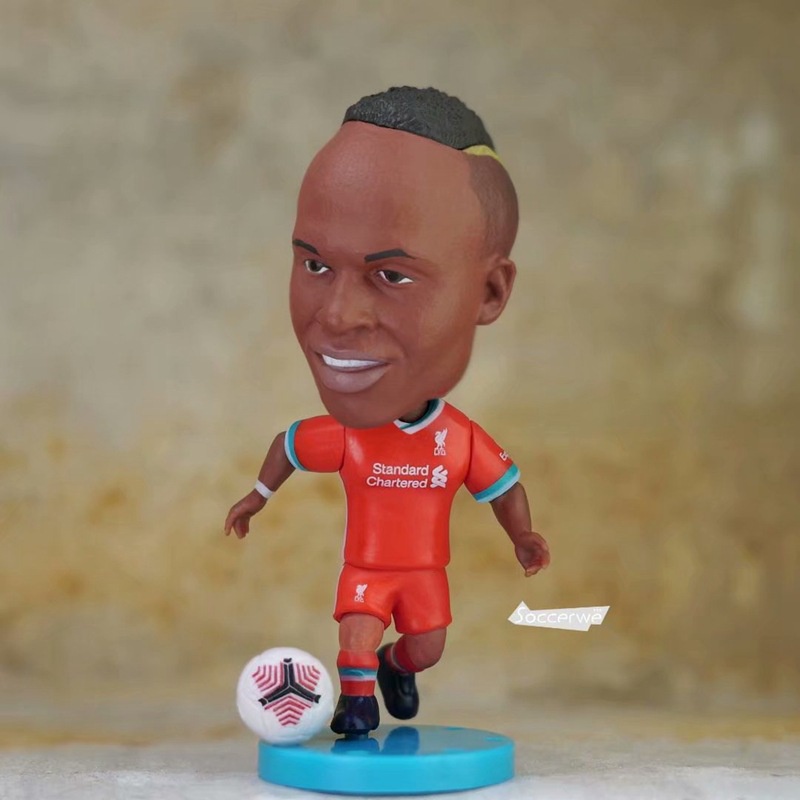 Bức tượng cầu thủ bóng đá của đội bóng Liverpool dành cho người hâm mộ bóng đá