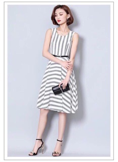 ĐẦM XOÈ SỌC SÁT NÁCH