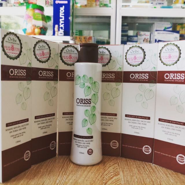 Nước rửa phụ khoa tinh chất trầu không ORISS - Chai 150ml
