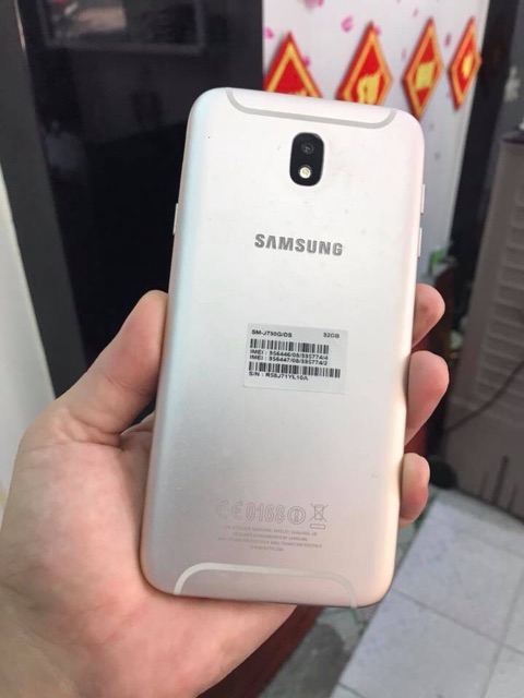 Điện THoại Samsung Galaxy J7 Pro