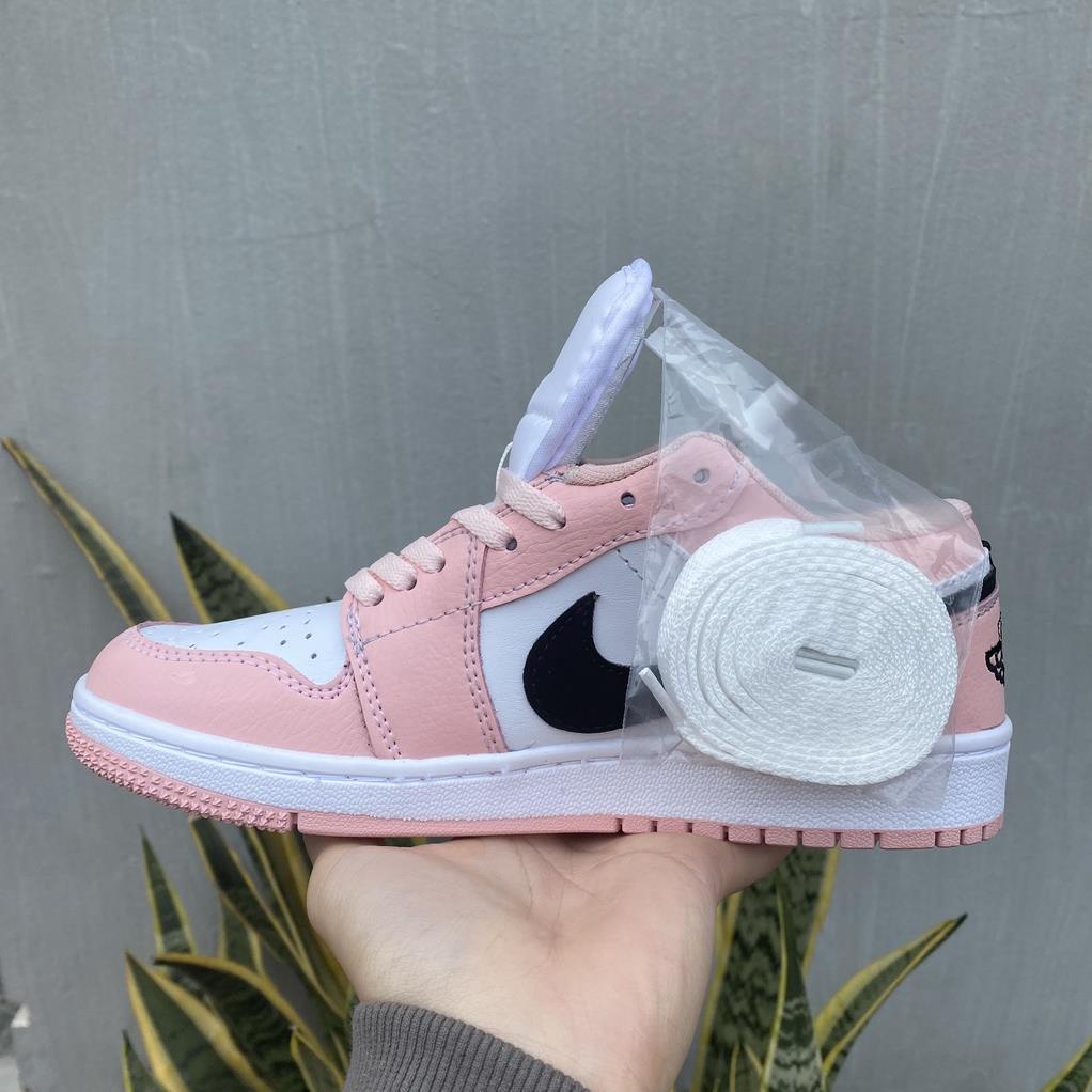 Giày Jordan nữ cổ thấp màu hồng cực xinh, Giày Jordan 1 low nữ màu hường nhạt, Sneaker bóng rổ JD1 pink bản đẹp full box | BigBuy360 - bigbuy360.vn