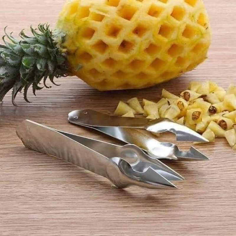 Dụng cụ hỗ trợ gắp mắt dứa tiết kiệm thời gian