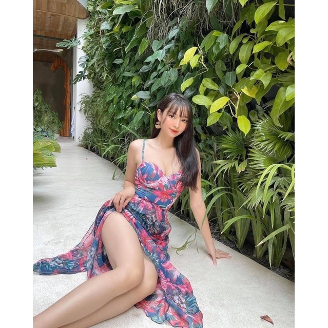 Bikini 1 mảnh cúp ngực kèm khăn quấn