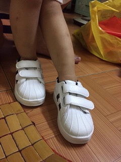 Giầy cho bé trai bé gái