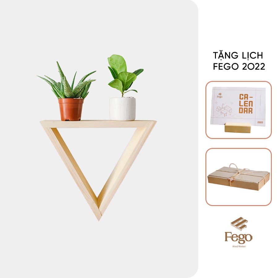 Tam giác treo tường / Kệ gỗ thông trang trí Fego