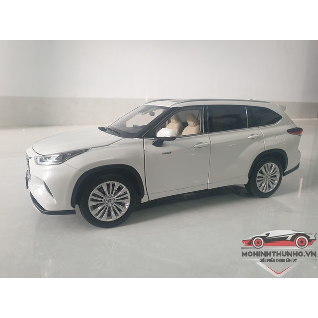 Xe mô hình Toyota Highlander, tỉ lệ 1:18