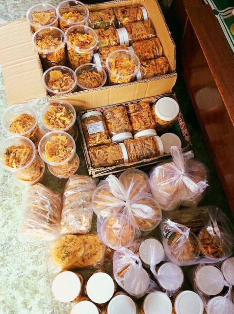 Cơm Cháy lắc Khô Gà Lá Chanh