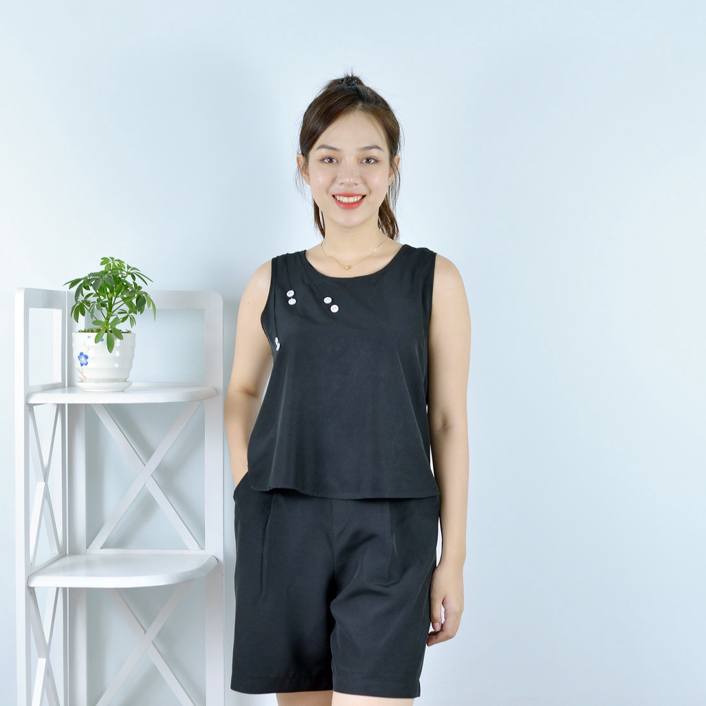 Bộ đồ nữ MÀU ĐEN ĐIỂM NHẤN 3 LI 6 NÚT CỰC XINH  - vải lụa cao cấp - Dịu dàng - Sang trọng