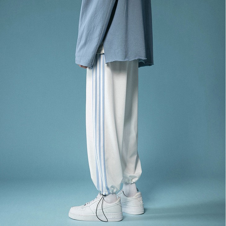 Quần Jogger Thể Thao Nam Nữ Unisex – Quần Ống Rộng - Phối 3 Sọc Điểm Nhấn - Có Dây Rút Gấu