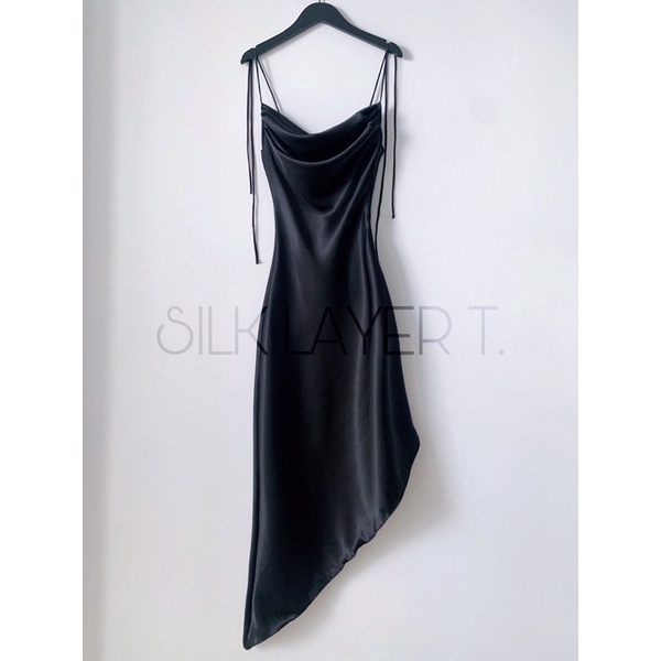 Đầm maxi lụa 2 dây nữ dáng ôm cổ đổ tầng tùng chéo màu Đen by Silk Layer T.