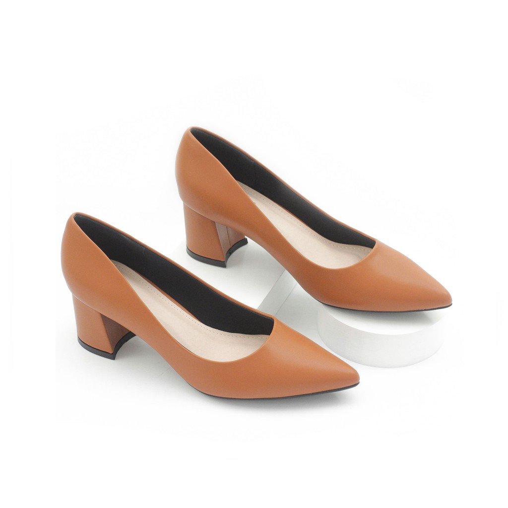 Giày Cao Gót Đế Vuông 5cm Mũi Nhọn Basic Màu Đen P055